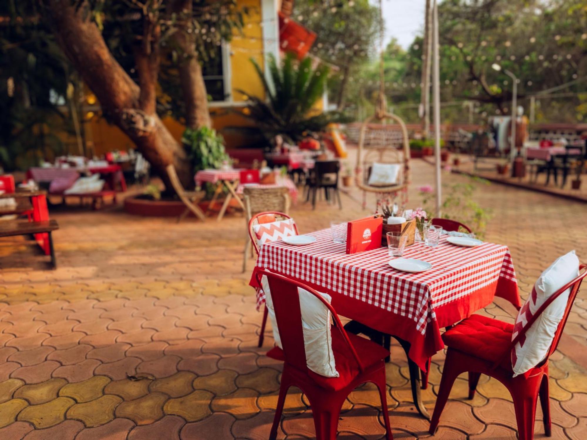 Casa Do Leao A 150 Year Old Portuguese Home Nerul  ภายนอก รูปภาพ